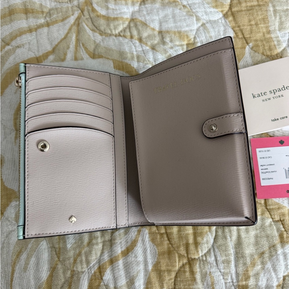 Kate Spade passport Light Green Wallet - Picture 2 of 3